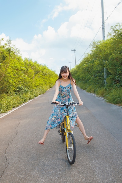 乃木坂46賀喜遥香1stソロ写真集「まっさら」より。（撮影：菊地泰久）