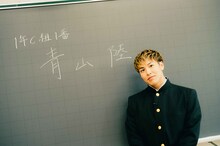 学ラン姿のRIKU。