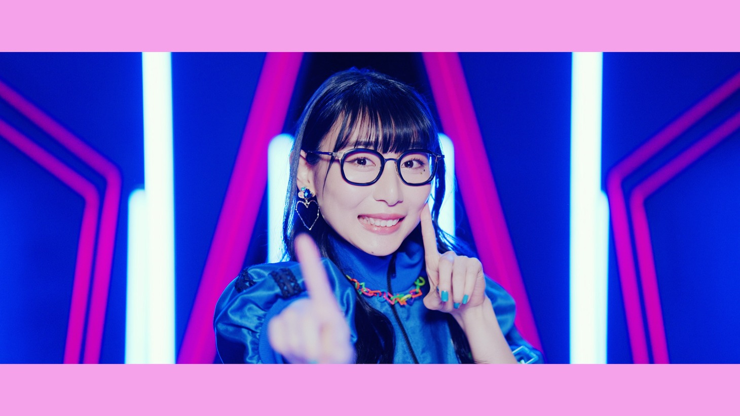 SPY「あなたを狙い撃ち♡」MVより。