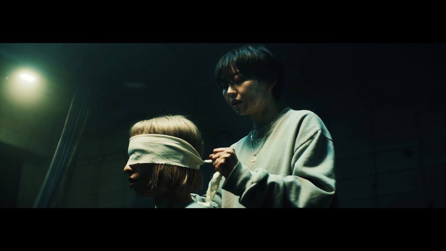 chelmico「Meidaimae」MVより。