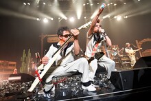 「EBI & UNICORN“狙ったエモノは逃さねぇ”」Zepp DiverCity（TOKYO）公演の様子。（撮影：三浦憲治［ライトサム］）