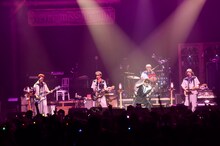 「EBI & UNICORN“狙ったエモノは逃さねぇ”」Zepp DiverCity（TOKYO）公演の様子。（撮影：三浦憲治［ライトサム］）