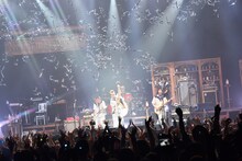 「EBI & UNICORN“狙ったエモノは逃さねぇ”」Zepp DiverCity（TOKYO）公演の様子。（撮影：三浦憲治［ライトサム］）