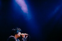 石崎ひゅーい（撮影：鈴木友莉）