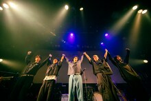 「石崎ひゅーい Tour 2022『ダイヤモンド』」茨城・VOICE公演の様子。（撮影：鈴木友莉）