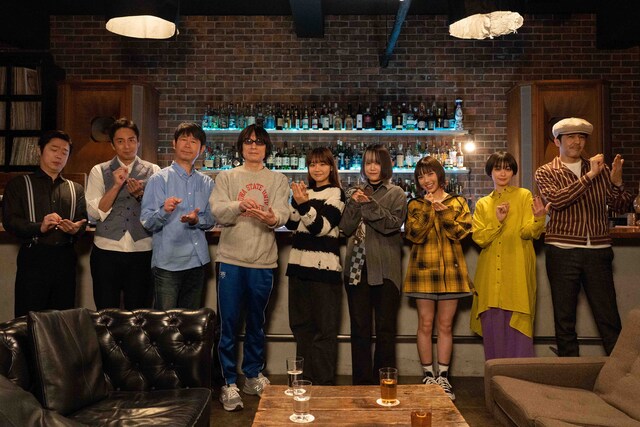 「渋谷先生がだいたい教えてくれる」第5話出演者の集合写真。