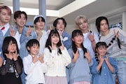 小学生取材会の集合写真。