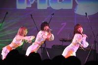 「SANDAL TELEPHONE 1st Tour 2022『ReviewPreview』」東京・WWW X公演の様子。