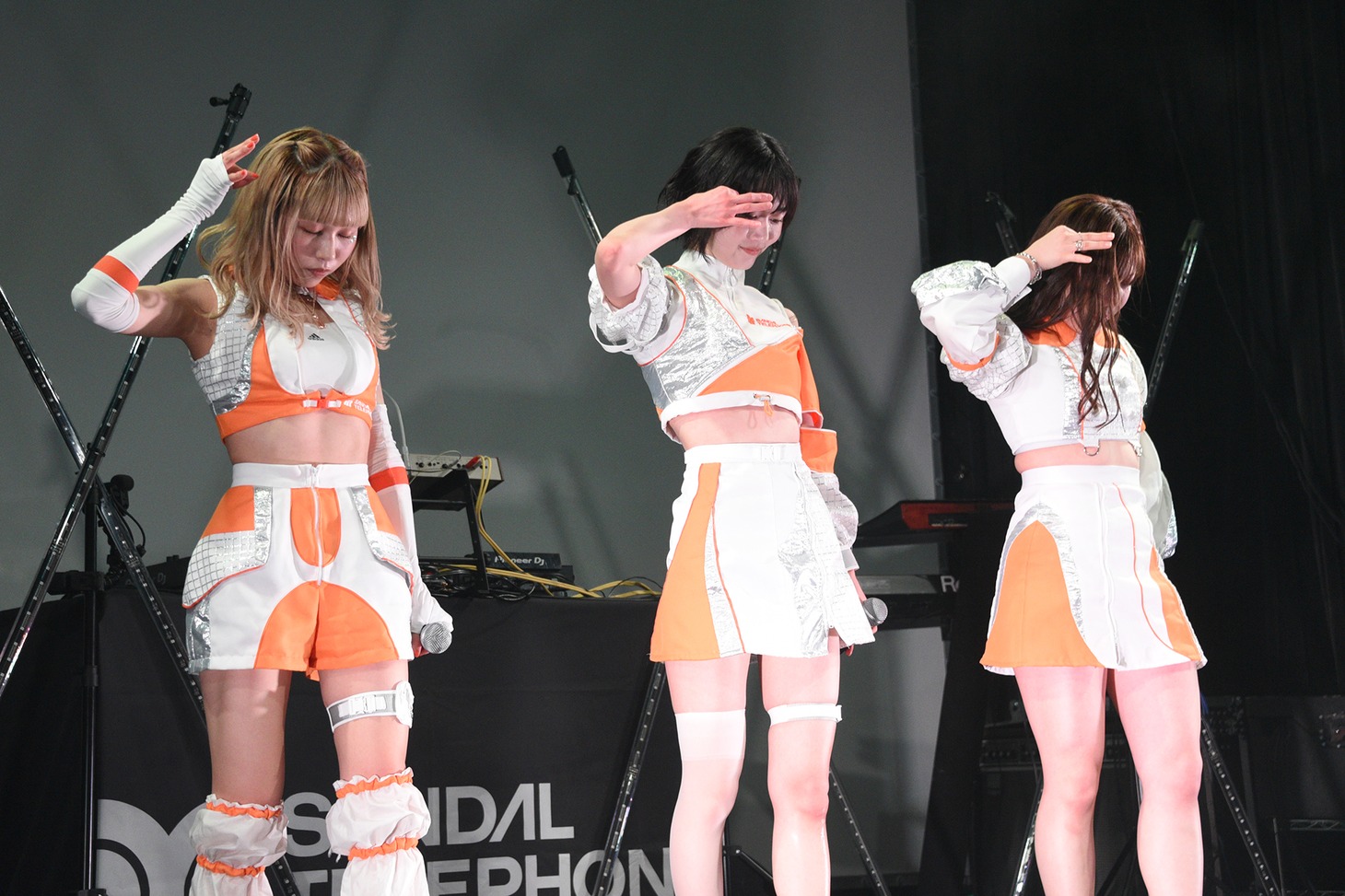 「SANDAL TELEPHONE 1st Tour 2022『ReviewPreview』」東京・WWW X公演の様子。