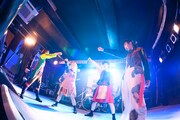 「BiS with STUPiD BOYS for ARABAKI TOUR」宮城・石巻BLUE RESISTANCE公演の様子。(Photo by Kanade Nishikata)