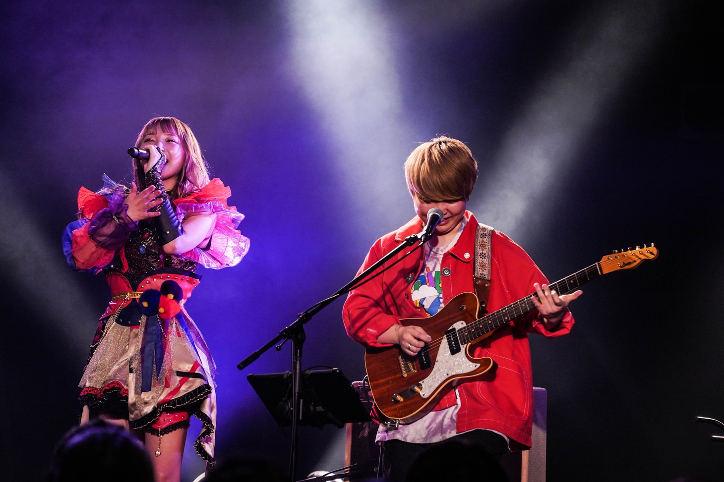 SHUGARお披露目ライブの様子。