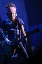 真島昌利（G）（撮影：柴田恵理）