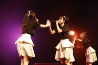 「ukka New Style LIVE TOUR 2022 An encore Show『No cap?』」の様子。（提供：スターダストプロモーション）