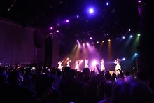 「ukka New Style LIVE TOUR 2022 An encore Show『No cap?』」の様子。（提供：スターダストプロモーション）