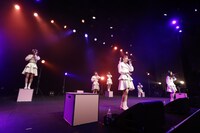 「ukka New Style LIVE TOUR 2022 An encore Show『No cap?』」の様子。（提供：スターダストプロモーション）