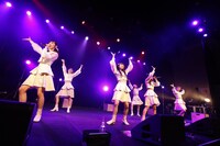 「ukka New Style LIVE TOUR 2022 An encore Show『No cap?』」の様子。（提供：スターダストプロモーション）