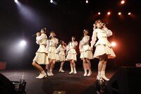 「ukka New Style LIVE TOUR 2022 An encore Show『No cap?』」の様子。（提供：スターダストプロモーション）