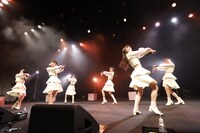 「ukka New Style LIVE TOUR 2022 An encore Show『No cap?』」の様子。（提供：スターダストプロモーション）
