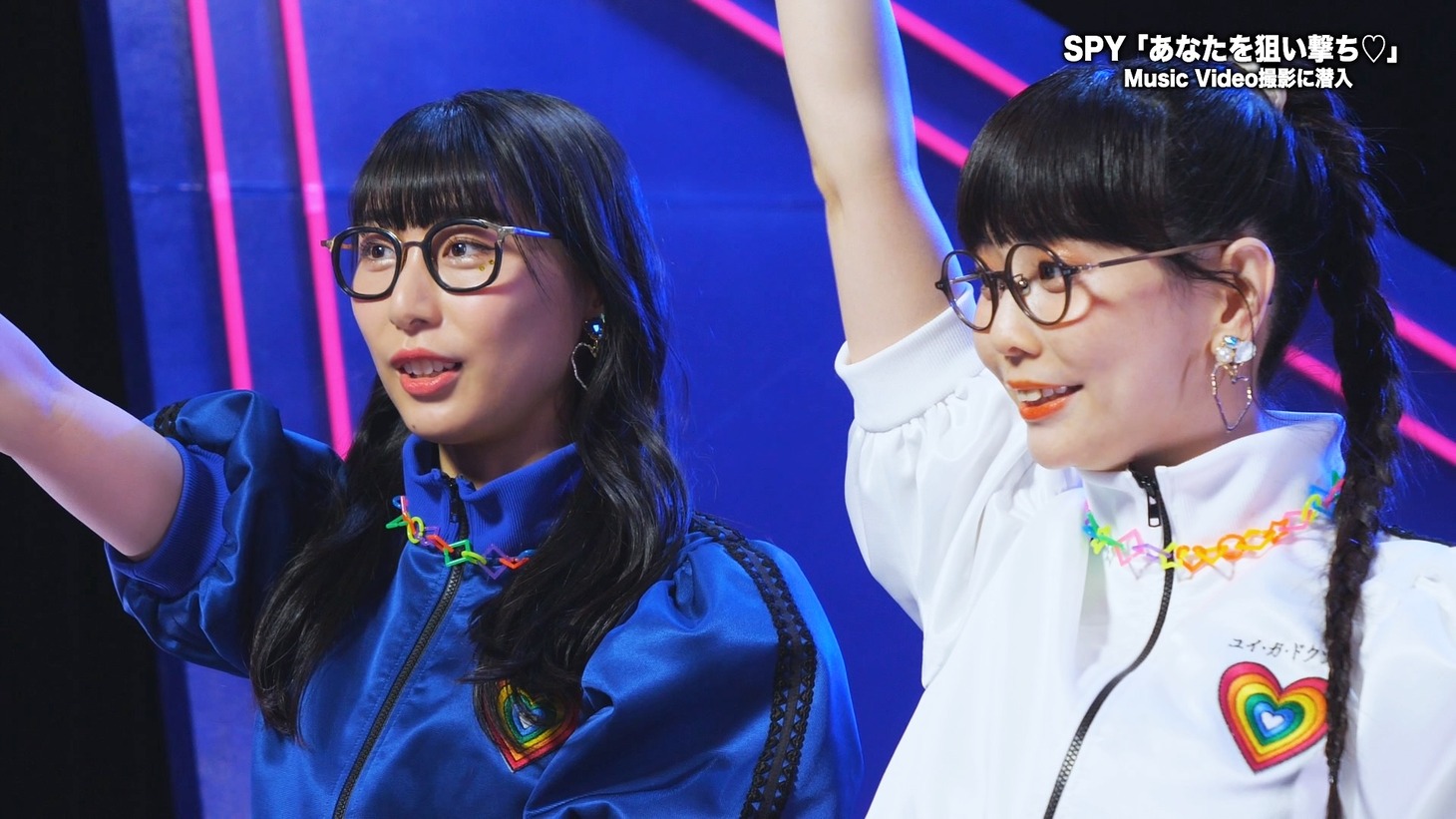 SPY「あなたを狙い撃ち♡」ミュージックビデオのメイキング映像より。