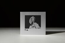 米津玄師「M八七」映像盤パッケージ写真 (c)2022「シン・ウルトラマン」製作委員会 (c)円谷プロ (c)REISSUE RECORDS