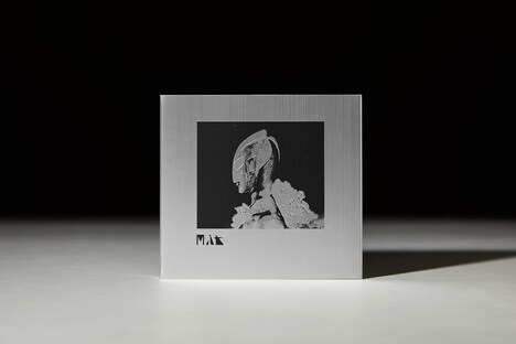 米津玄師「M八七」映像盤パッケージ写真 (c)2022「シン・ウルトラマン」製作委員会 (c)円谷プロ (c)REISSUE RECORDS