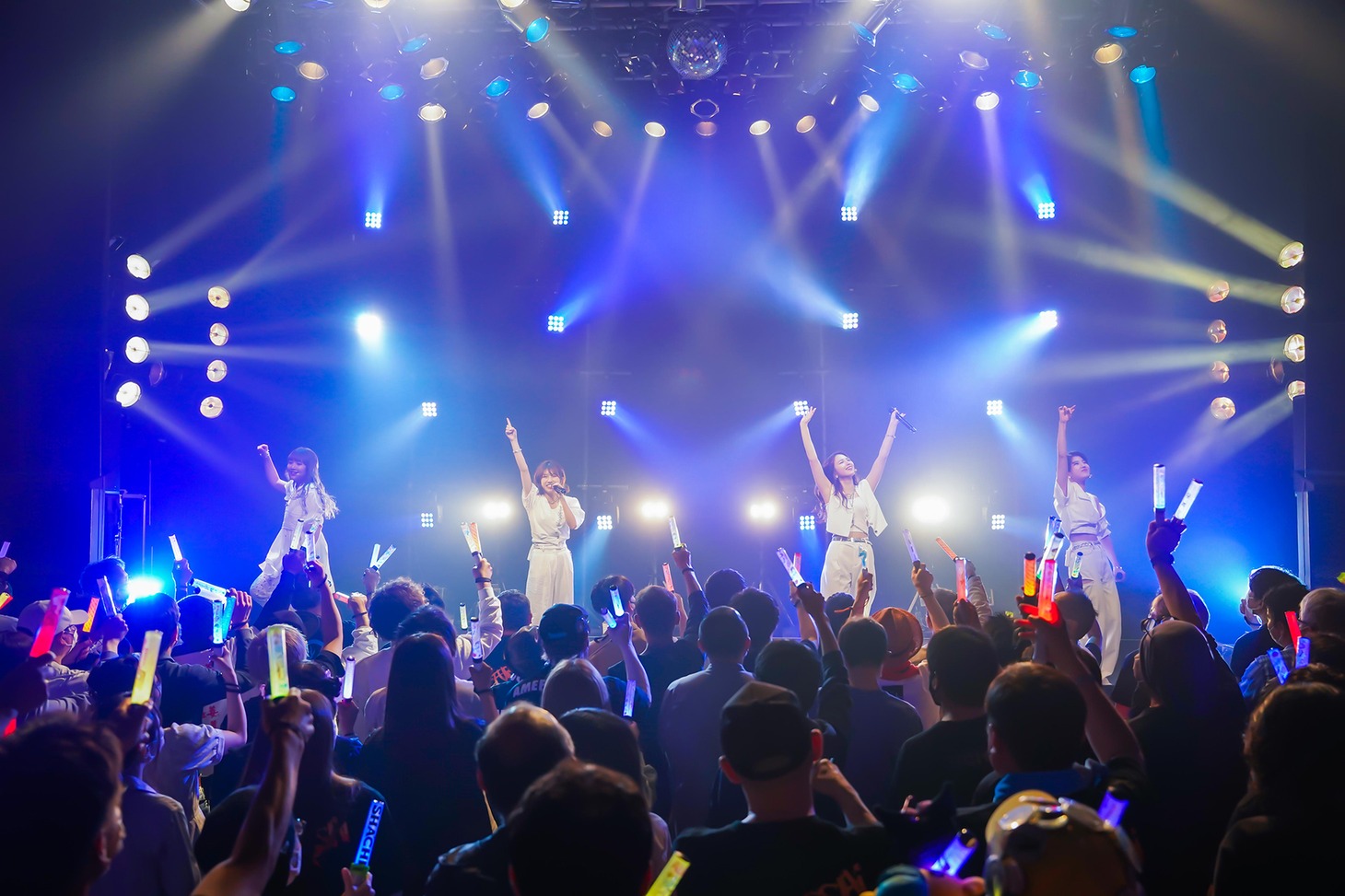 「AMEFURASSHI 2nd Tour 〈Drop Tour 2022〉」東京・Spotify O-WEST公演の様子。