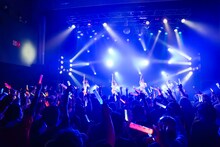 「AMEFURASSHI 2nd Tour 〈Drop Tour 2022〉」東京・Spotify O-WEST公演の様子。