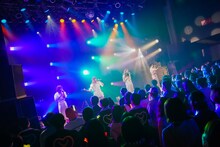 「AMEFURASSHI 2nd Tour 〈Drop Tour 2022〉」東京・Spotify O-WEST公演の様子。