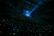 「きゃりーぱみゅぱみゅ 10th ANNIVERSARY JAPAN TOUR 2022 CANDY WAVE」東京・LINE CUBE SHIBUYA（渋谷公会堂）公演の様子。(c)Aki Ishii