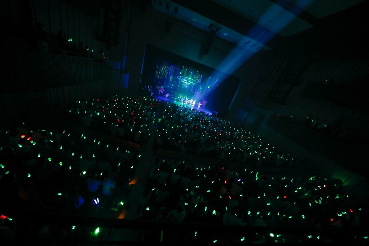 「きゃりーぱみゅぱみゅ 10th ANNIVERSARY JAPAN TOUR 2022 CANDY WAVE」東京・LINE CUBE SHIBUYA（渋谷公会堂）公演の様子。(c)Aki Ishii