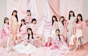 乃木坂46公式ブックに5期生ファッションシュート、初のサインも公開