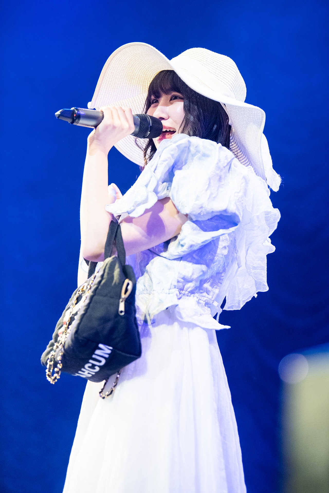 中村朱里