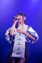 天女役の相沢梨紗。