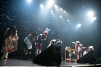 カーテンコールの様子。