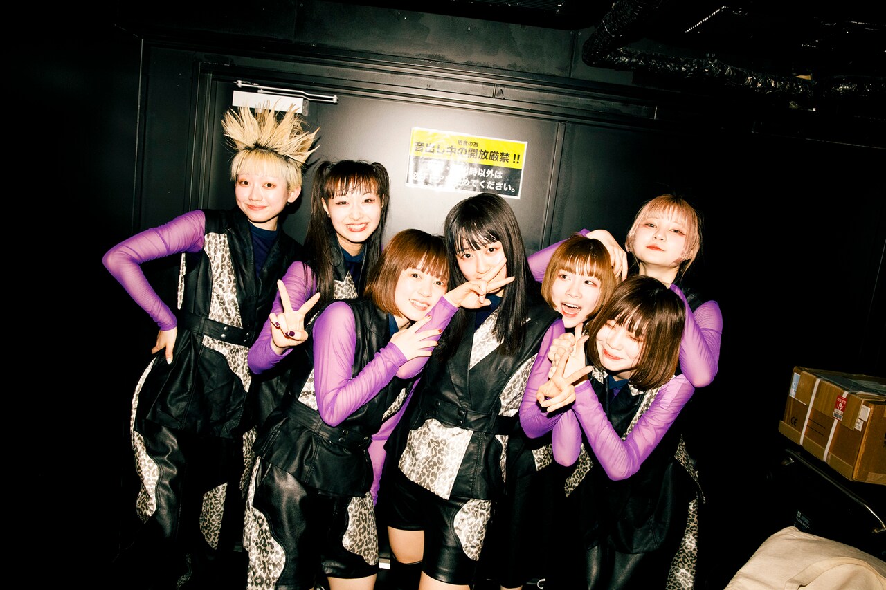 ASP チッチチチーチーチーさん チェキ