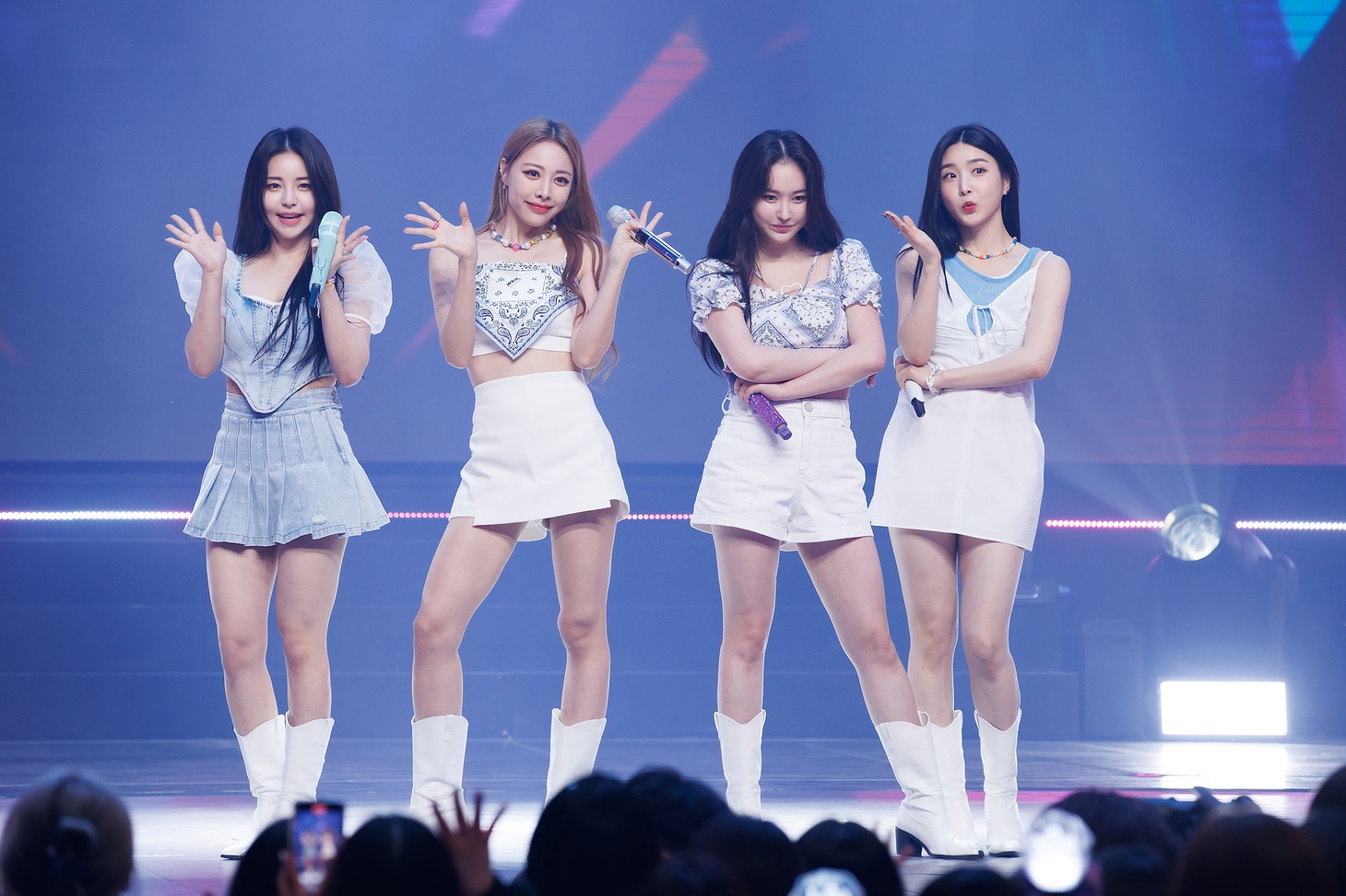 Brave Girls (c) CJ ENM Co., Ltd, All Rights Reserved