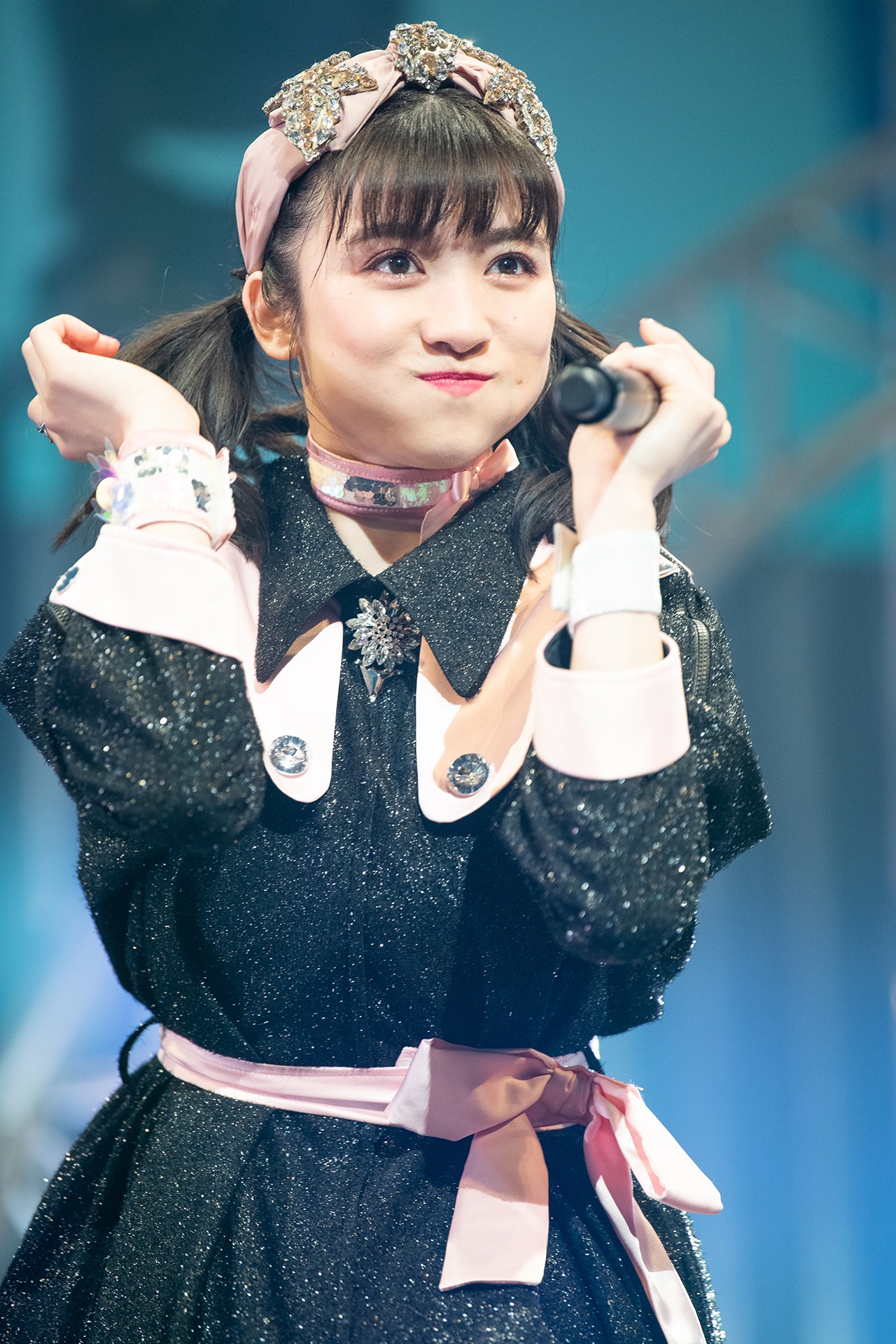 新井ひとみ