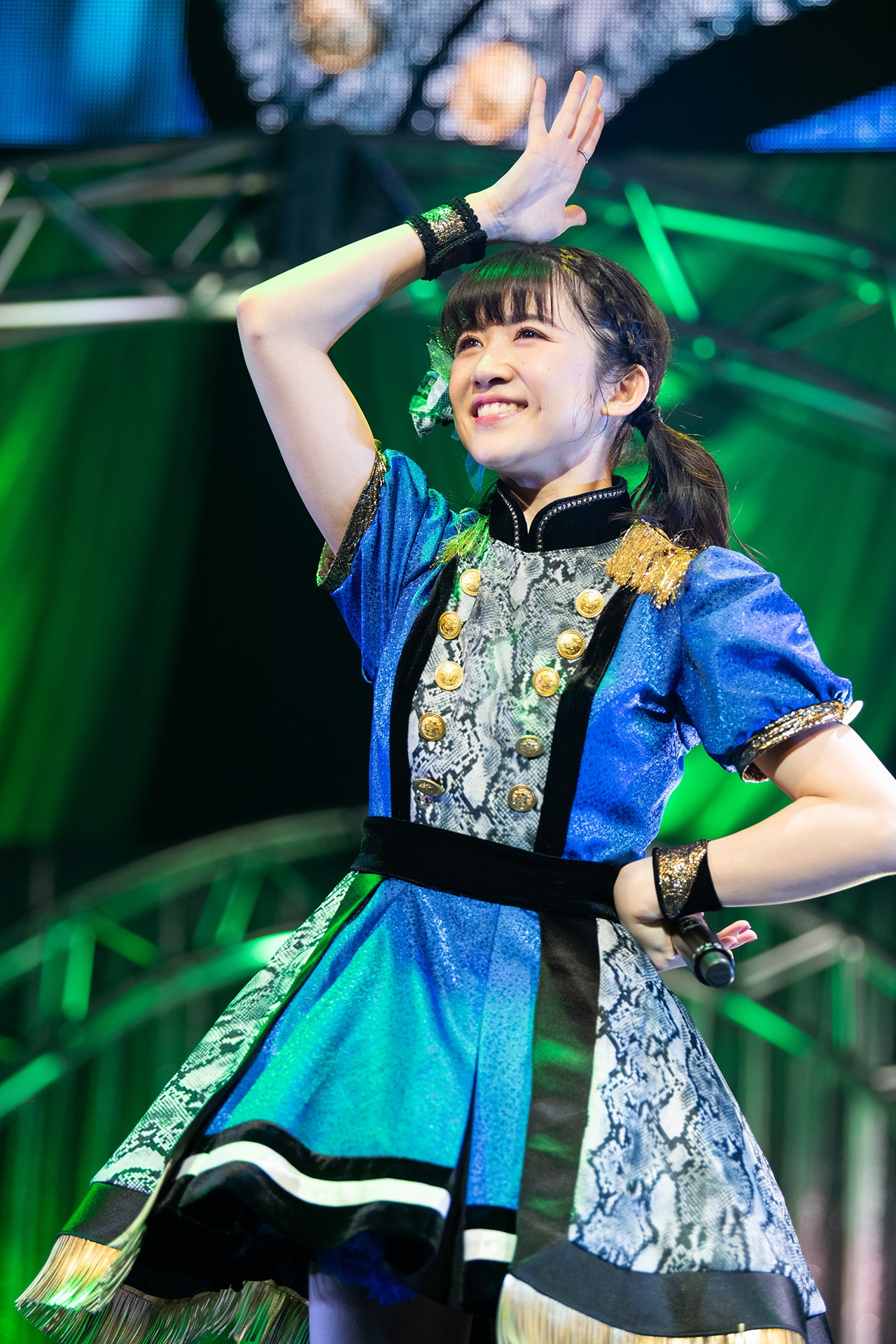 新井ひとみ