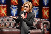 YOSHIKI（X JAPAN）。