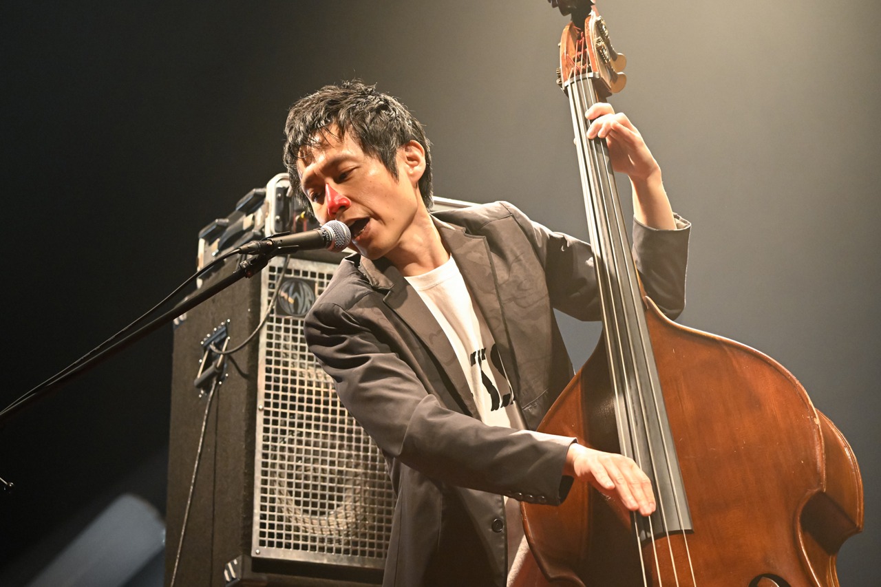H ZETT NIRE（B）（Photo by Yuta Ito）
