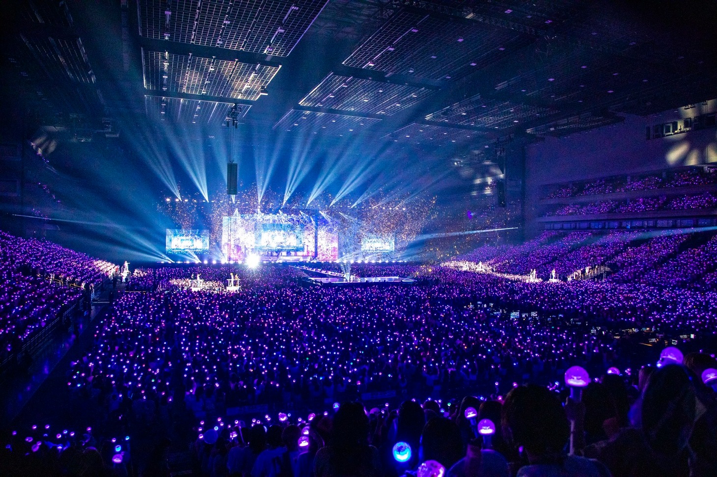「SEVENTEEN 2022 JAPAN FANMEETING 'HANABI'」の様子。(c)PLEDIS Entertainment