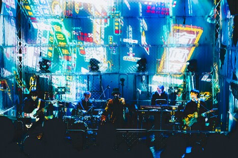 獅子志司「1st ONE MAN LIVE -揺ら揺ら-」の様子。（Photo by Victor Nomoto - Metacraft）