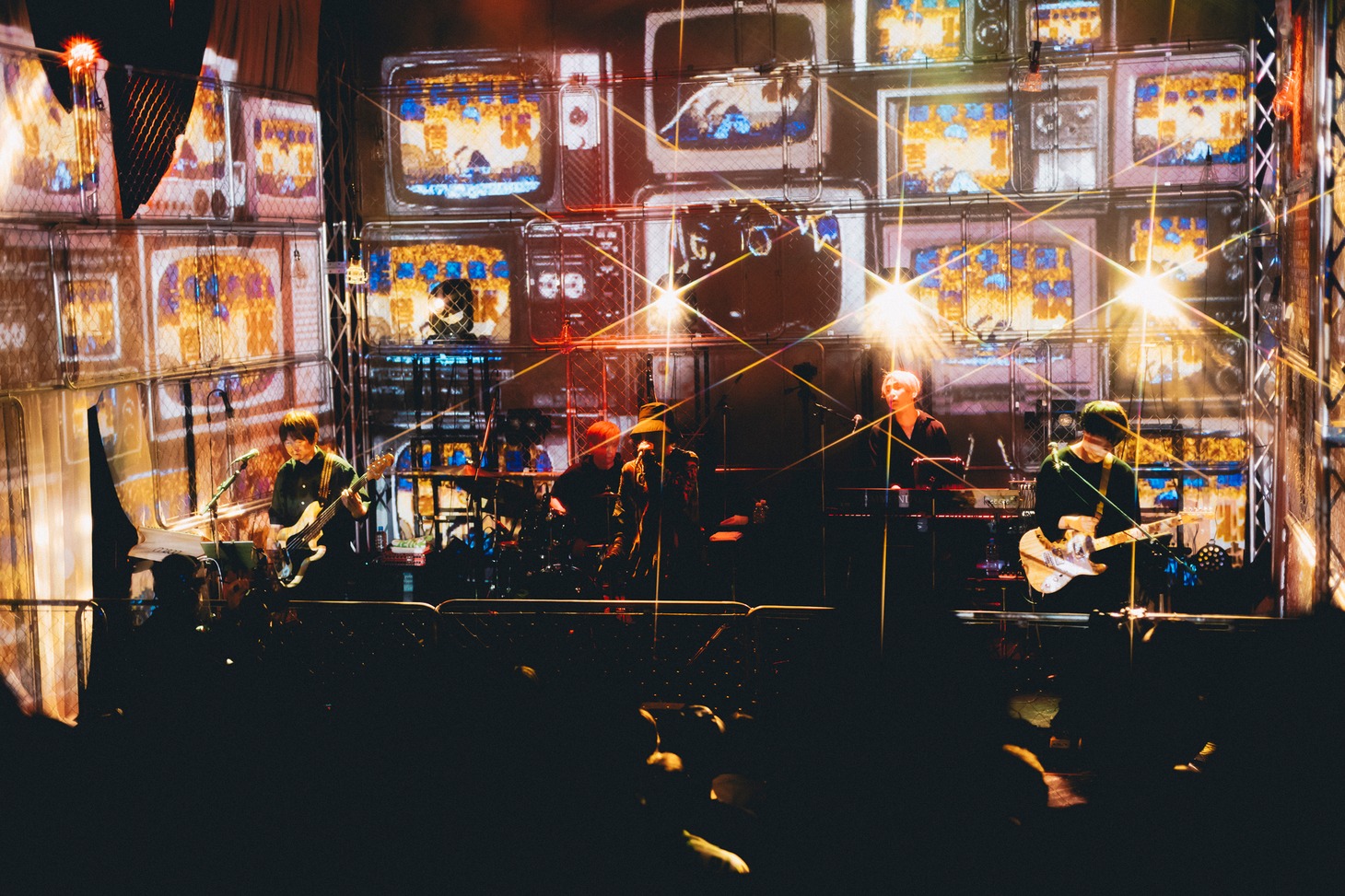 獅子志司「1st ONE MAN LIVE -揺ら揺ら-」の様子。（Photo by Victor Nomoto - Metacraft）