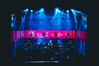 獅子志司「1st ONE MAN LIVE -揺ら揺ら-」の様子。（Photo by Victor Nomoto - Metacraft）