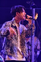 浪岡真太郎（Vo, G）（Photo by Yusuke Satou）