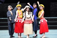 舞台挨拶の様子。