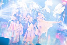 「NUANCE  SPECIAL  ONEMAN LIVE [r-u]」の様子。