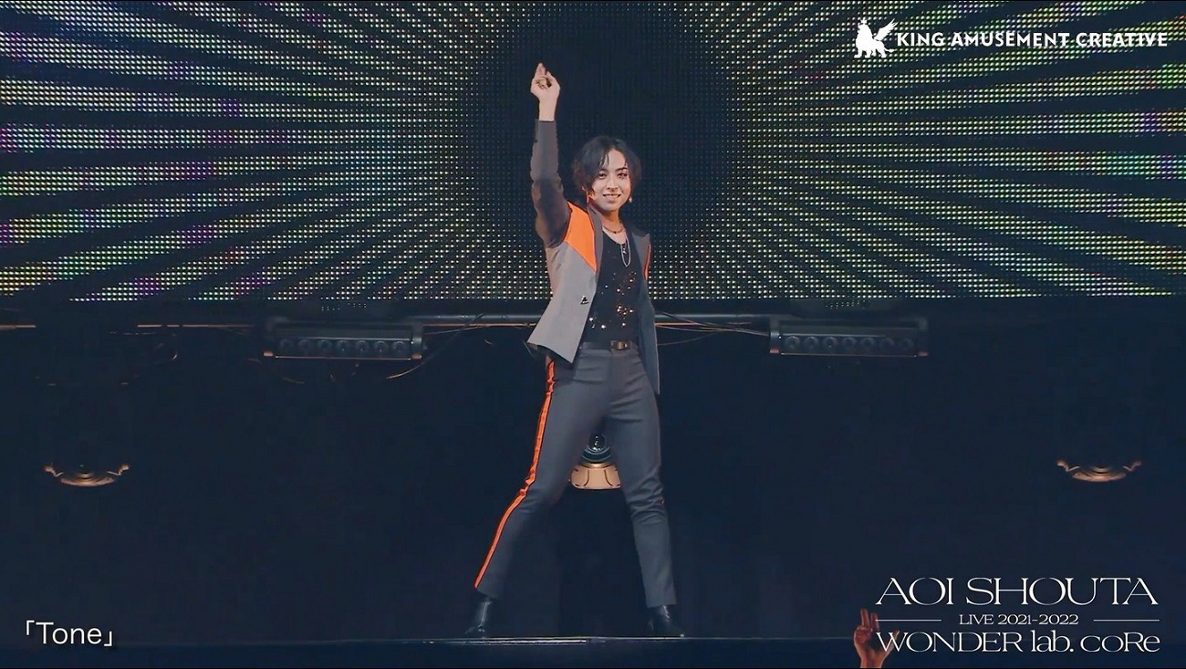 蒼井翔太「蒼井翔太 LIVE 2021-2022 WONDER lab. coRe」より。