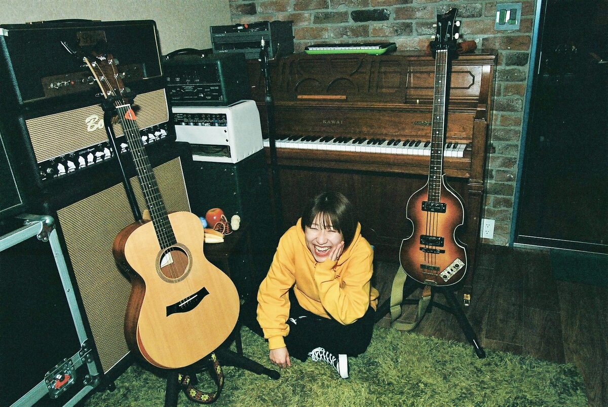 関取花が秋に全国ツアー開催 三好愛がイラスト手がけたアルバムジャケットも公開 音楽ナタリー