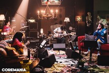 「COREMANIA #4：銀杏BOYZ × 菅田将暉」より。